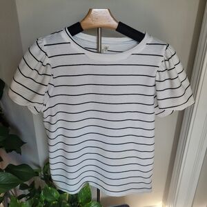 RARE FIND! Hayden White Black Striped Textured Puff Sleeve Top - Size Medium
